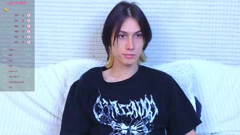 Mark online show from October 3, 4:01 pm