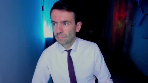 Steve online show from October 26, 3:30 am