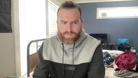 Zach online show from February 25, 5:25 pm