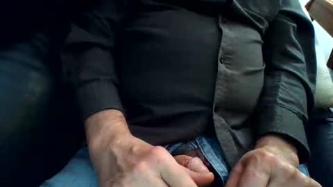 hardchicagoforzya online show from December 5, 6:32 am