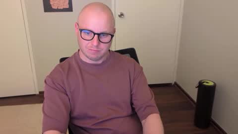 Stand Lee online show from October 2, 3:16 pm