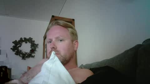 hardswedishboy online show from May 3, 3:26 pm