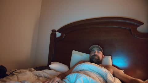 hardworkertn online show from February 10, 4:08 am