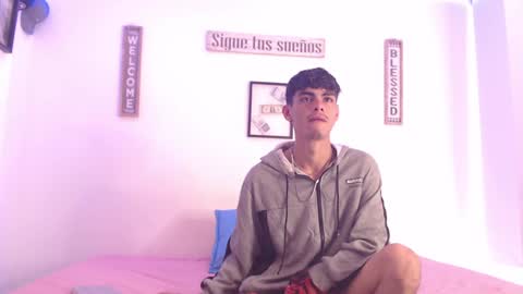 Snapshot of harrythomson1 chatting on December 19, 8:34 pm harry thomson online show from December 19, 8:34 pm