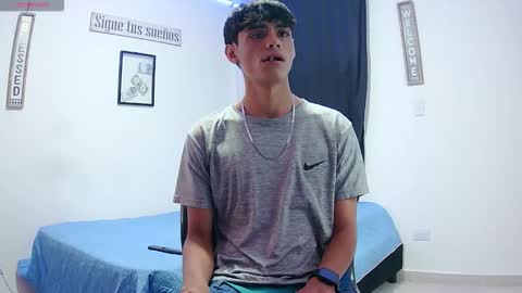 Snapshot of harrythomson1 chatting on October 19, 12:04 am harry thomson online show from October 19, 12:04 am