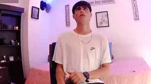 Snapshot of harrythomson1 chatting on September 9, 5:01 pm harry thomson online show from September 9, 5:01 pm