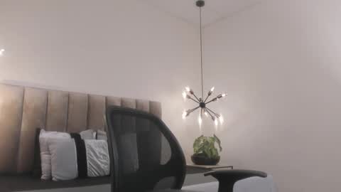 Harry Jones online show from February 18, 5:22 pm