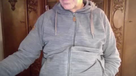 Snapshot of hartwichser1 chatting on October 24, 11:01 am hot n  nasty online show from October 24, 11:01 am