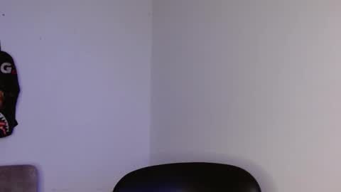 hazlan_420 online show from December 23, 7:17 am