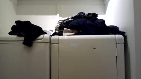 hdrsh08 online show from December 9, 4:56 am