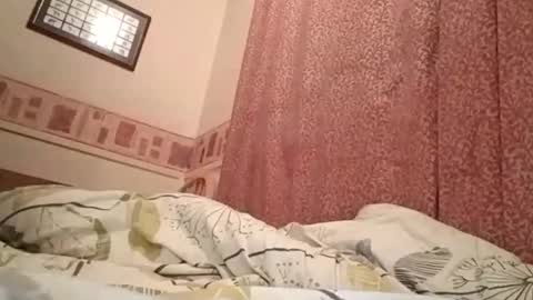 Snapshot of heardinio5 chatting on January 15, 9:41 pm heardinio5 online show from January 15, 9:41 pm