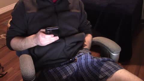 Snapshot of heavilyhung chatting on February 14, 4:26 am John online show from February 14, 4:26 am