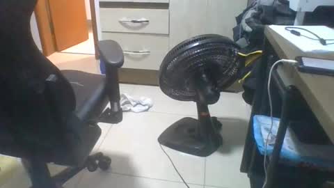 heitorcp1 online show from October 3, 5:45 am