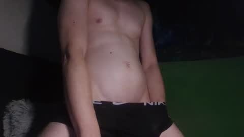 hempdude5588 online show from September 22, 1:54 pm