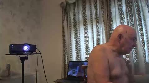 mature online show from October 3, 9:14 am