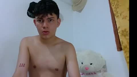 valentin 123 online show from May 19, 2:51 am