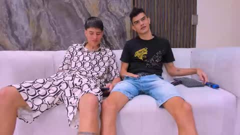 heteros men online show from November 19, 8:20 pm