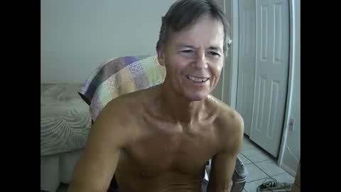 Snapshot of hewes1 chatting on October 23, 9:24 am hewes1 online show from October 23, 9:24 am