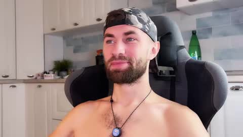 Arnold online show from November 28, 2:52 pm