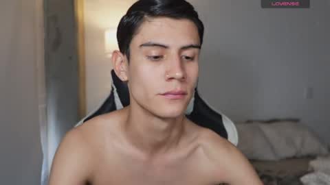 hey_cesard online show from April 18, 3:46 pm