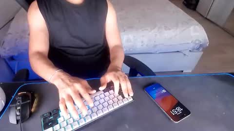 Hfucker online show from June 29, 4:51 pm