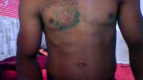 Snapshot of hhhjnf1 chatting on October 2, 12:47 am hhhjnf1 online show from October 2, 12:47 am