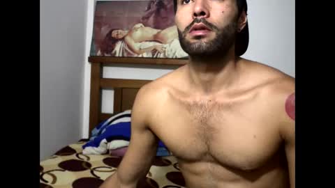 hideonbush online show from November 14, 1:53 am