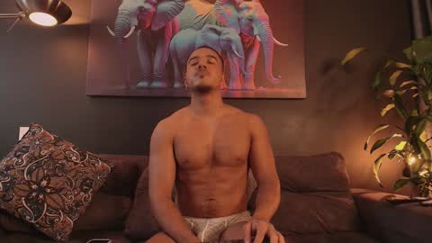 Terry and E online show from December 20, 4:09 am