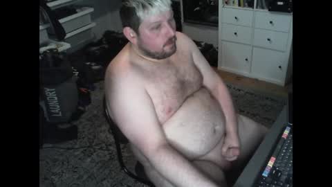 hipguy91 online show from January 25, 10:51 am