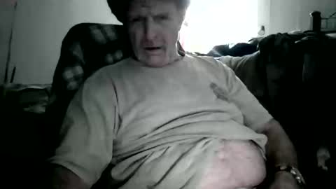 hiskiwis online show from November 3, 12:37 am