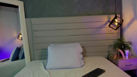 Hisoka online show from October 1, 7:40 pm