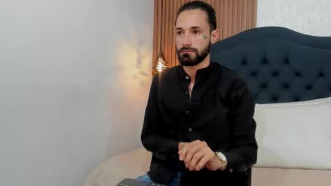 Hisoka online show from February 15, 12:57 pm