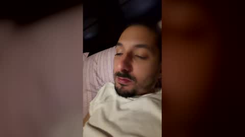 hoeskii online show from February 13, 4:08 am