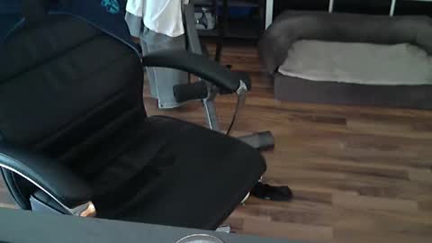 hollymollysucker online show from March 8, 10:52 am