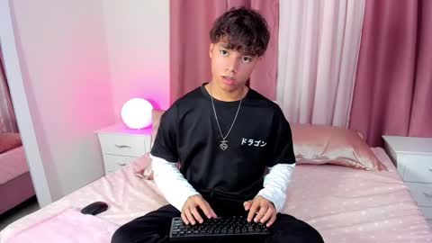 honeymoon_sariel online show from November 14, 9:05 pm