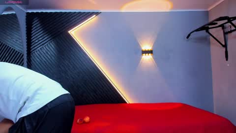 horny_nick18 online show from June 1, 12:49 pm