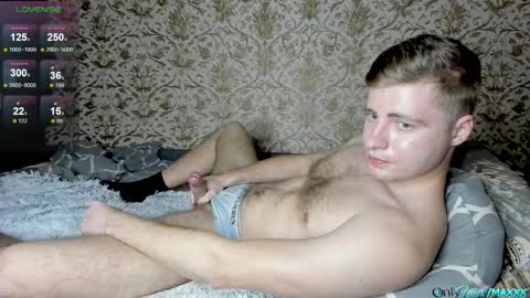 Max online show from November 12, 1:17 pm