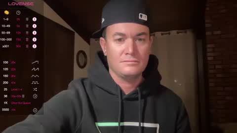 Hornytightboy89 online show from October 30, 11:39 pm