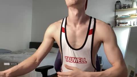 Travis online show from November 6, 8:17 am