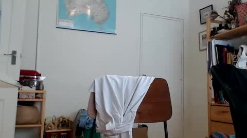 horse_cocked_ online show from April 8, 2:45 am