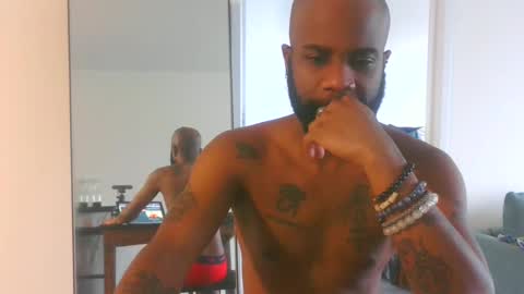 Horus00 online show from December 30, 1:14 pm