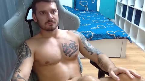 Snapshot of hot_cap_77 chatting on October 23, 8:12 pm hot_cap_77 online show from October 23, 8:12 pm