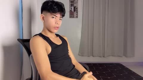 Kim online show from December 3, 1:11 am