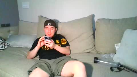 HotBlades18 online show from March 17, 5:32 am