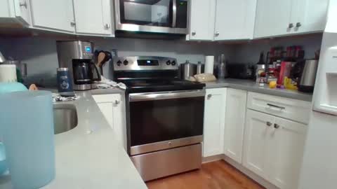 Snapshot of hotdog1124 chatting on October 8, 11:36 am hotdog1124 online show from October 8, 11:36 am