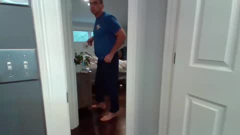 Snapshot of hotdog1124 chatting on October 15, 11:29 am hotdog1124 online show from October 15, 11:29 am