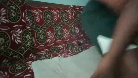 hotguyy001 online show from November 25, 11:23 am