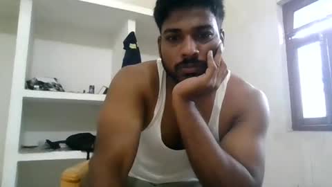 hothunkman352176 online show from July 18, 4:52 am