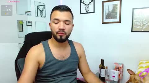 Snapshot of hotmathewv chatting on March 5, 5:50 am mathew online show from March 5, 5:50 am