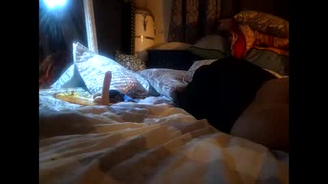 hotrox6942 online show from October 6, 5:56 am